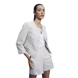 Zara Ecru Navy Striped Cropped Blazer Jacket Gold Button Women’s Size M